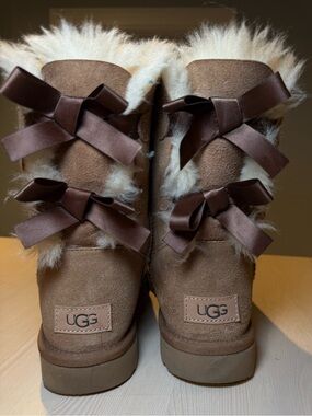 UGG Bailey Bow Brown Shearling Lined Women's Snow Boots US 8 UK 6 EU 39